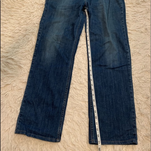 Bills Khakis Jeans - Picture 12 of 13